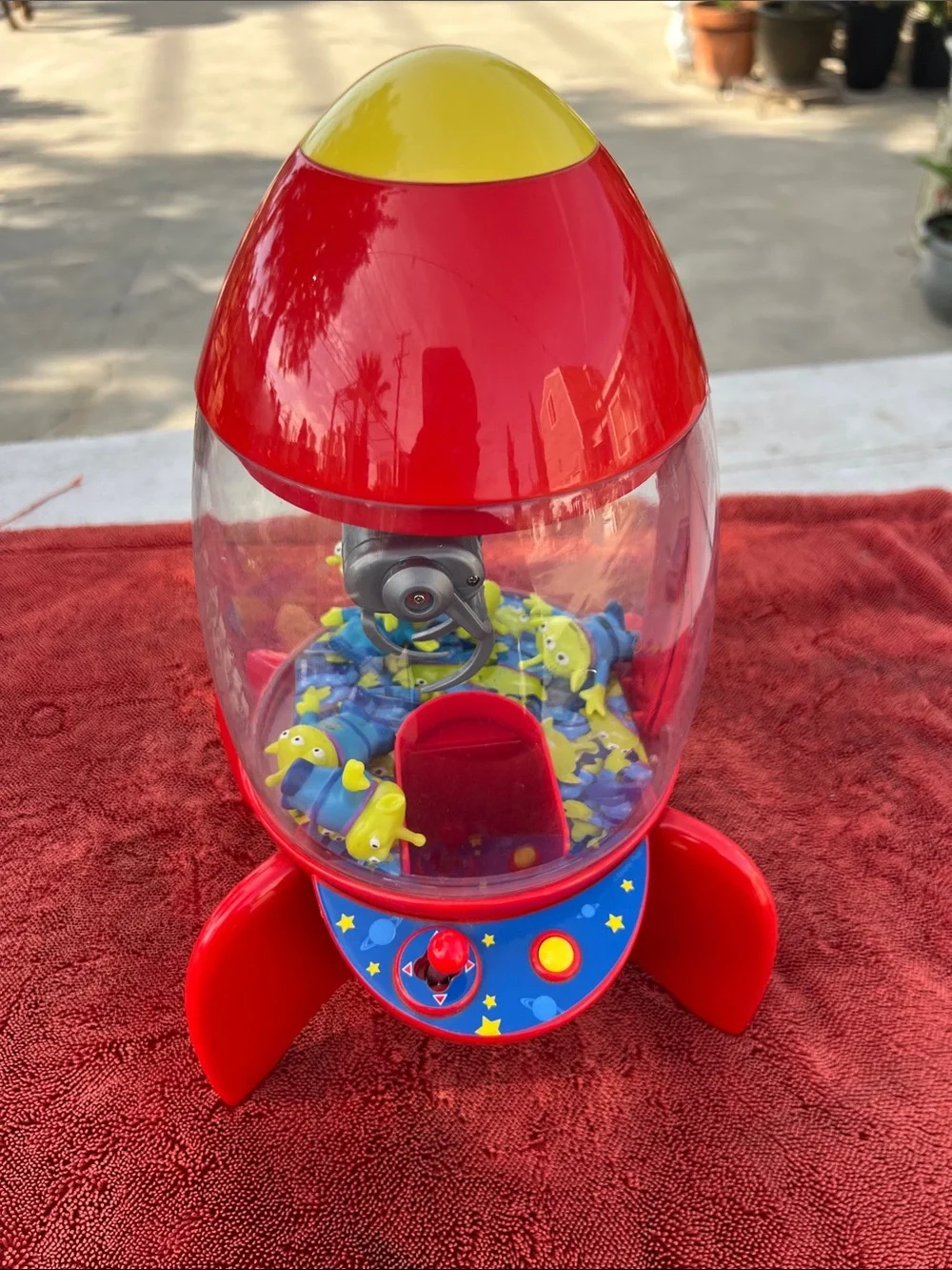 The Claw Machine Disney Toy Story Pizza Planet Space Crane